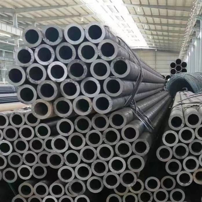 ASTM فلزات آلیاژ لوله فولادی بدون درز DIN Mid Hard 12M اتومبیل غیر روغن API
