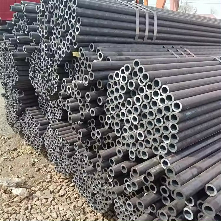 لوله فولاد کربن با فشار بالا St37 St52 A106b لوله کربن فولاد بدون درز نفت و گاز